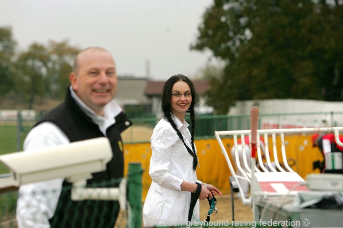 Greyhound_Schooling_Academy_Czech_Greyhound_Racing_Federation_NQ1M8760.JPG