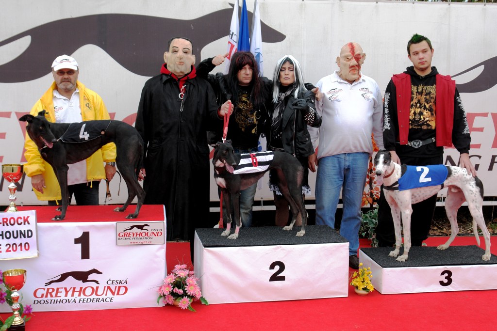 halloween-punk-rock-greyhound-race-czech-greyhound-racing-federation-DSC01860.JPG