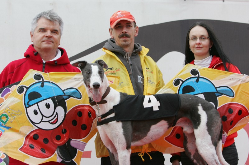 dostihy_chrtů_PC_2010_Czech_Greyhound_Racing_Federation_NQ1M0023.JPG