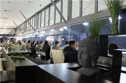 Prague_Night_Greyhound_Race_Greyhound_Park_Motol_restaurant_CGDF_IMG_5585.JPG Prague_Night_Greyhound_Race_Greyhound_Park_Motol_restaurant_CGDF_IMG_5585.jpg