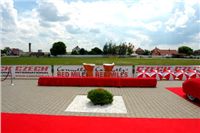 Greyhound_Race_Track_Praskacka_Ceska_greyhound_dostihova_federace_dekor_red-mills_DSC02592.JPG