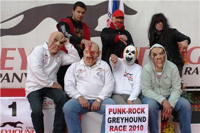 halloween-punk-rock-greyhound-race-czech-greyhound-racing-federation-DSC01744.JPG