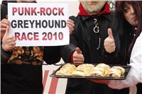 halloween-punk-rock-greyhound-race-czech-greyhound-racing-federation-DSC01709-v.JPG