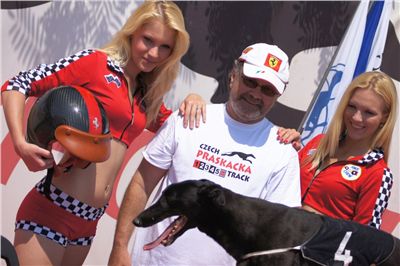 chrti_dostihy_Grand_Prix_2011_Czech_Greyhound_Racing_Federation_DSC02638.JPG