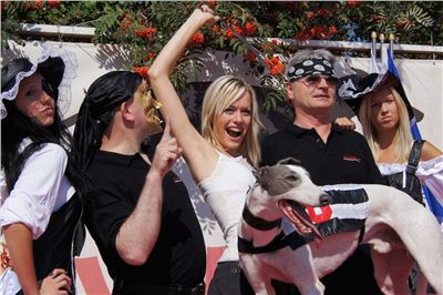 winner_White_Elbony_Czech_Greyhound_Racing_Federation_DSC00550-u-v.JPG