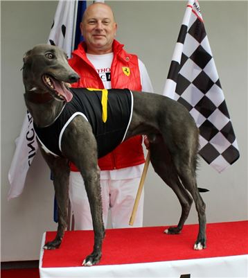 Winner_Gucci_Greyhound_Park_Motol_Prague.jpg