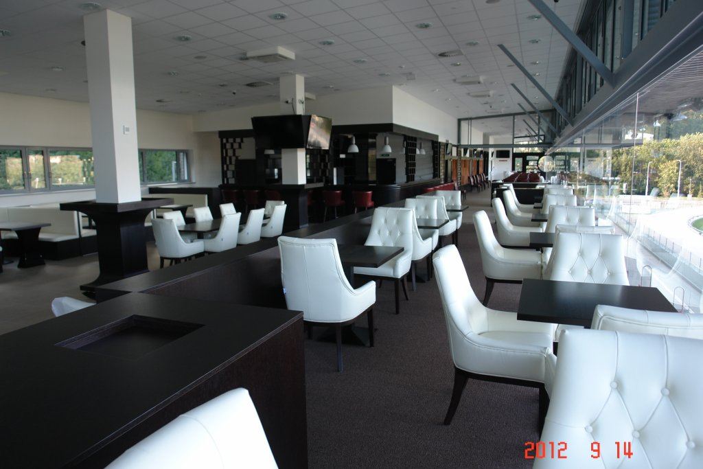 http://www.cgdf.cz/user_data/cms/fotogalerie/01524/large/Greyhound_Park_Motol_2NP_restaurace_club_CGDF.jpg